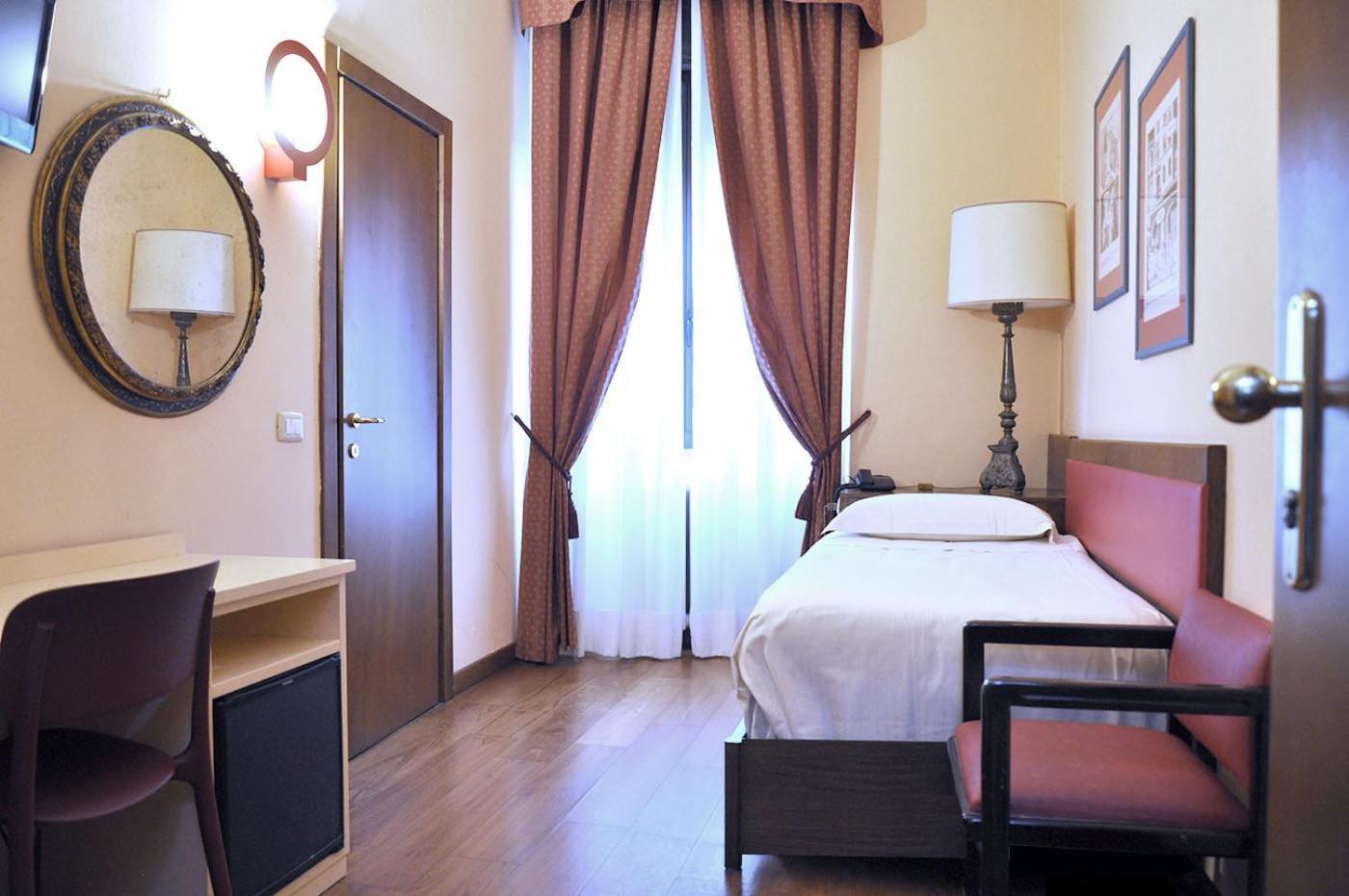 Hotel San Guido Milan Bagian luar foto