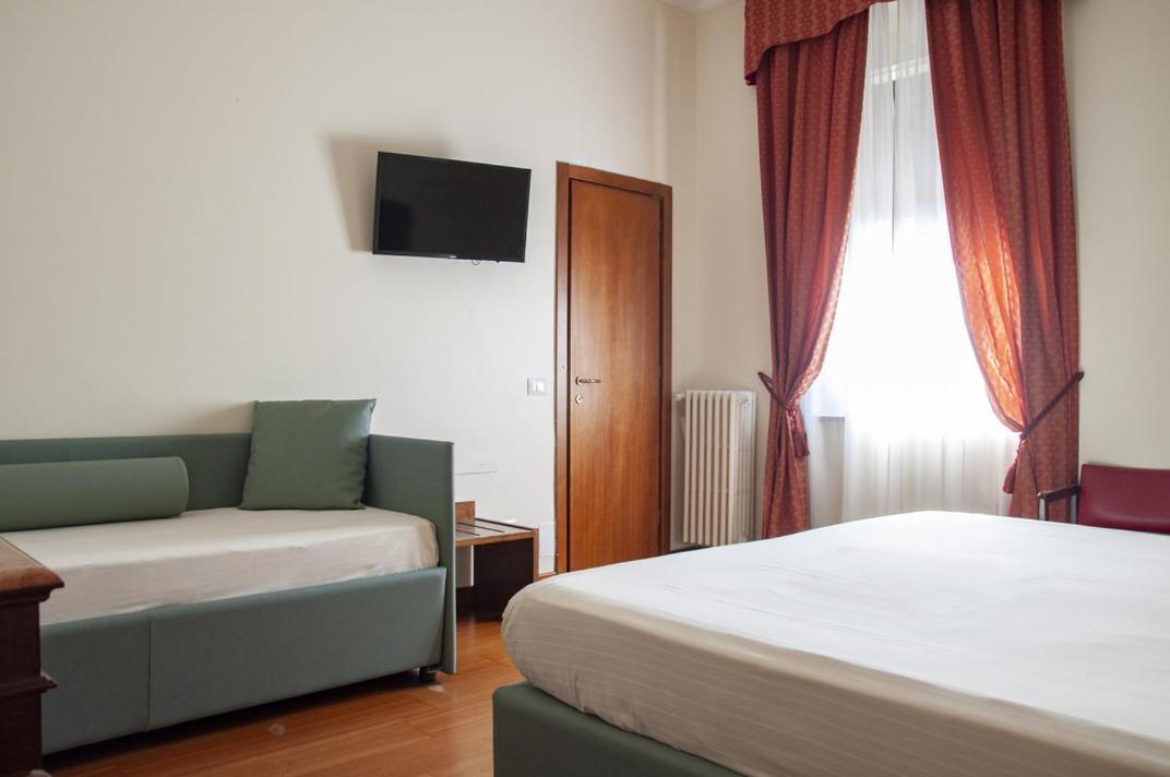 Hotel San Guido Milan Ruang foto