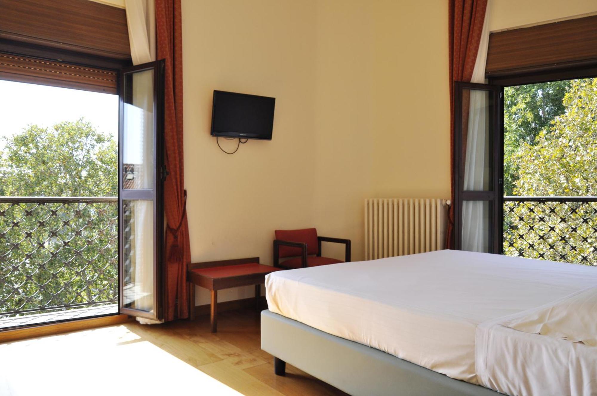 Hotel San Guido Milan Bagian luar foto